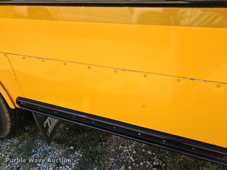 image for item NU9141 2007 Thomas Built  school bus