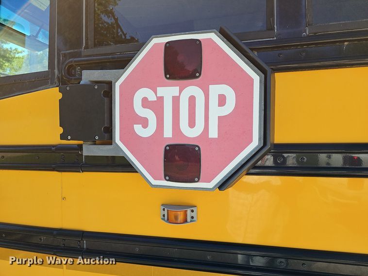 image for item NU9141 2007 Thomas Built  school bus