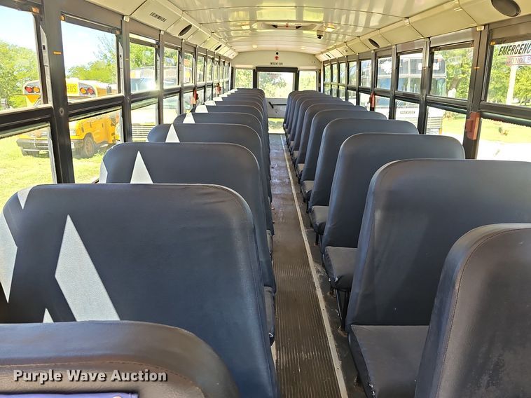 image for item NU9141 2007 Thomas Built  school bus