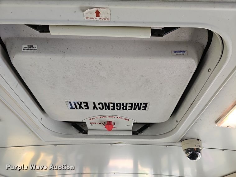 image for item NU9141 2007 Thomas Built  school bus