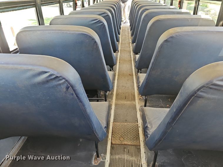 image for item NU9141 2007 Thomas Built  school bus