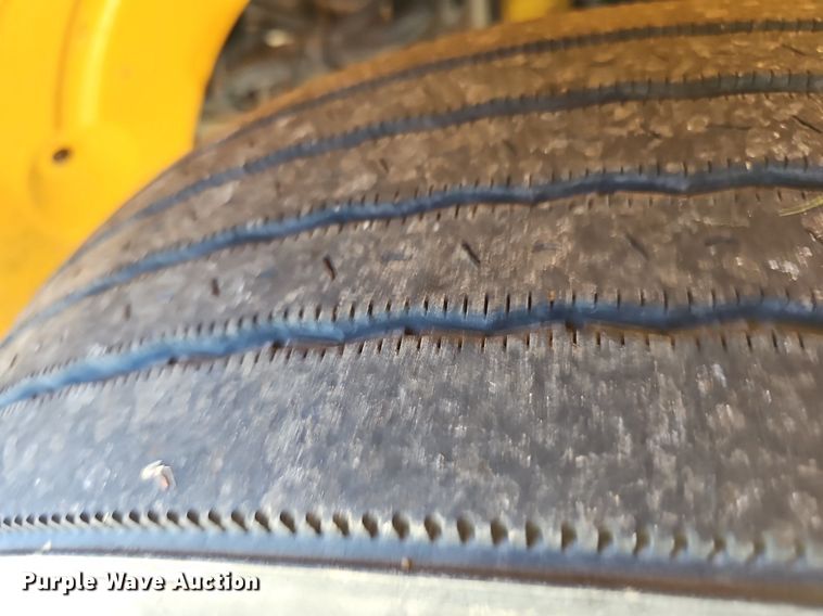 image for item NU9141 2007 Thomas Built  school bus