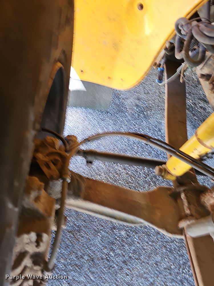 image for item NU9141 2007 Thomas Built  school bus