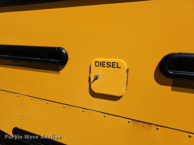 image for item NU9141 2007 Thomas Built  school bus