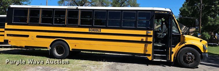 image for item NU9142 2007 Freightliner Thomas Built  school bus
