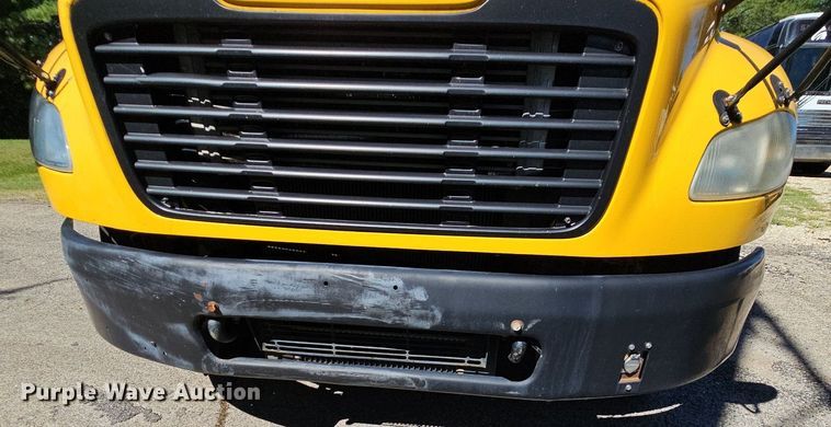 image for item NU9142 2007 Freightliner Thomas Built  school bus