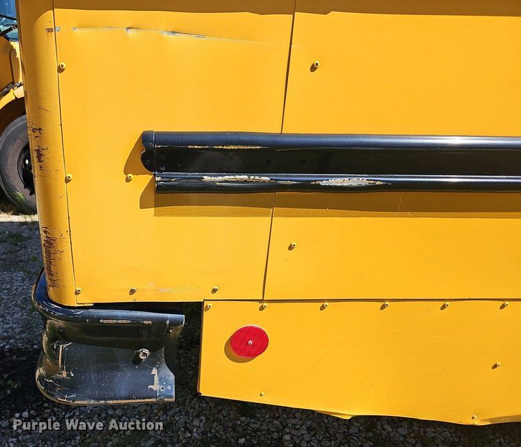 image for item NU9142 2007 Freightliner Thomas Built  school bus