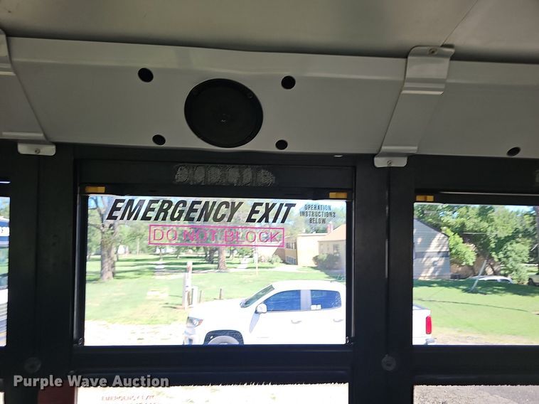 image for item NU9142 2007 Freightliner Thomas Built  school bus