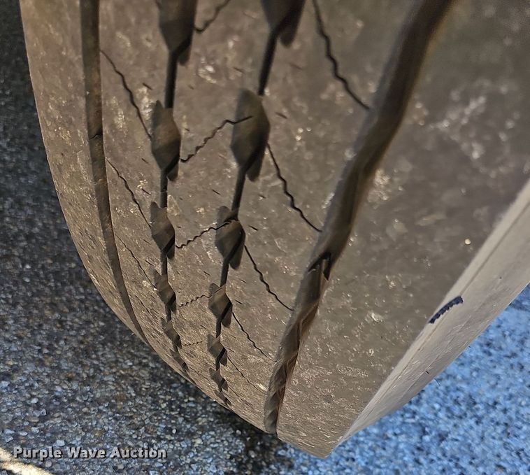 image for item NU9142 2007 Freightliner Thomas Built  school bus