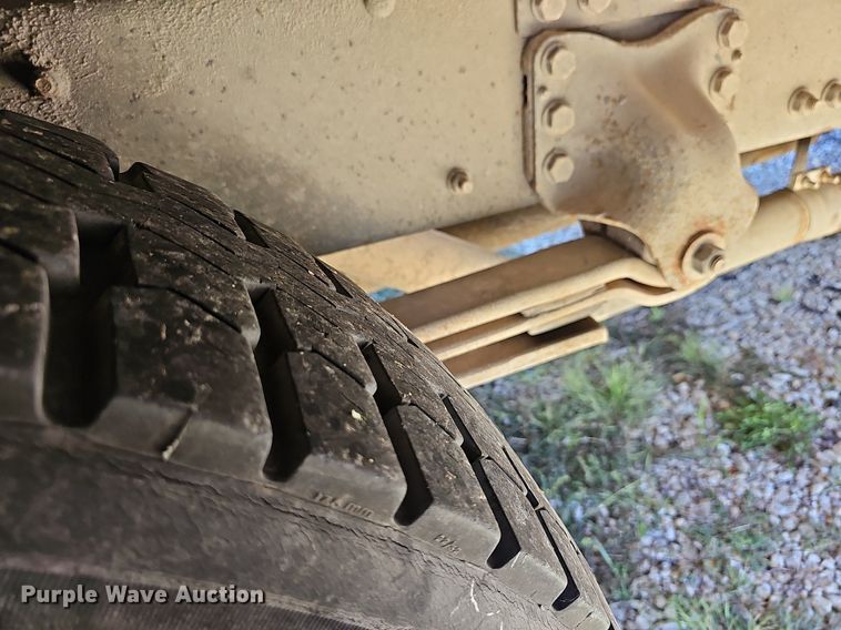 image for item NU9142 2007 Freightliner Thomas Built  school bus