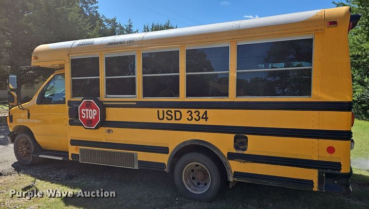 image for item NU9143 2008 Thomas Built  school bus