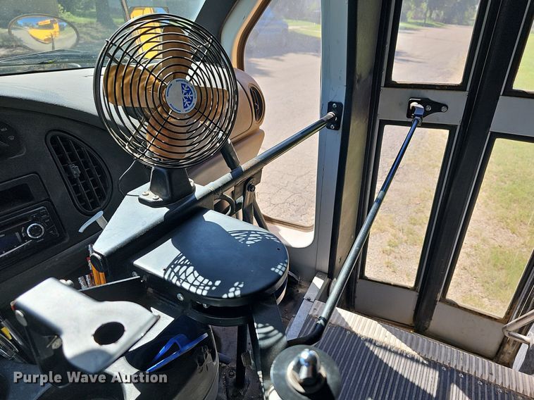 image for item NU9143 2008 Thomas Built  school bus