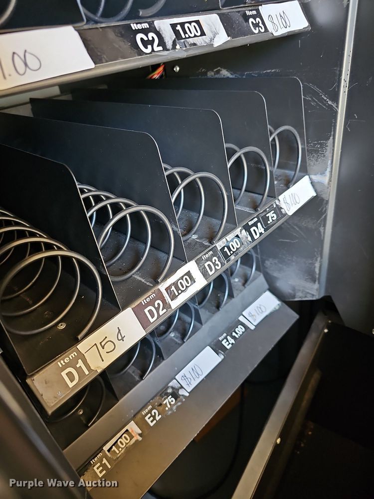 image for item NU9146 LU Wegner 3039  vending machine