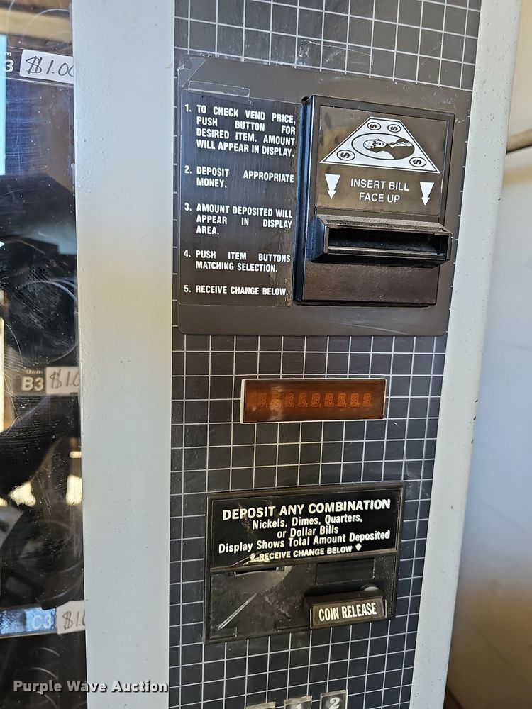 image for item NU9146 LU Wegner 3039  vending machine