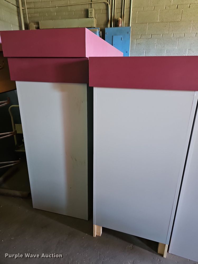 image for item NU9147 (4) cabinets