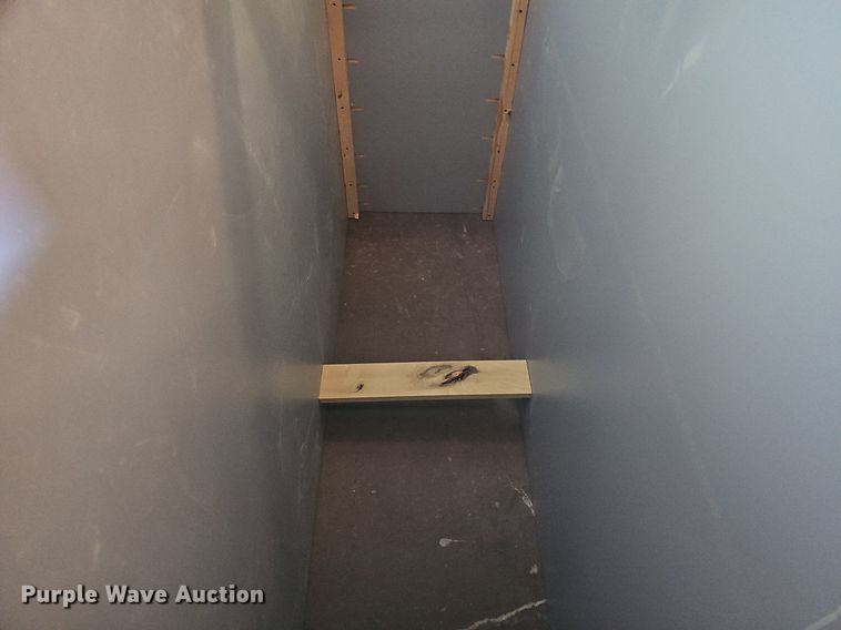 image for item NU9147 (4) cabinets