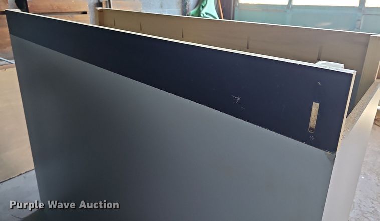 image for item NU9147 (4) cabinets