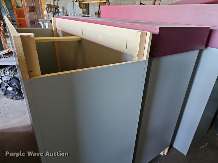 image for item NU9147 (4) cabinets