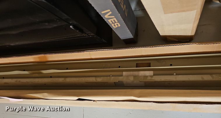 image for item NU9152 Door hardware