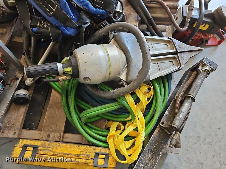 image for item NU9170 Fire rescue equipment