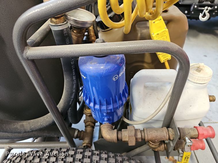 image for item NU9172 TVI Corporation SF12  hot pressure washer