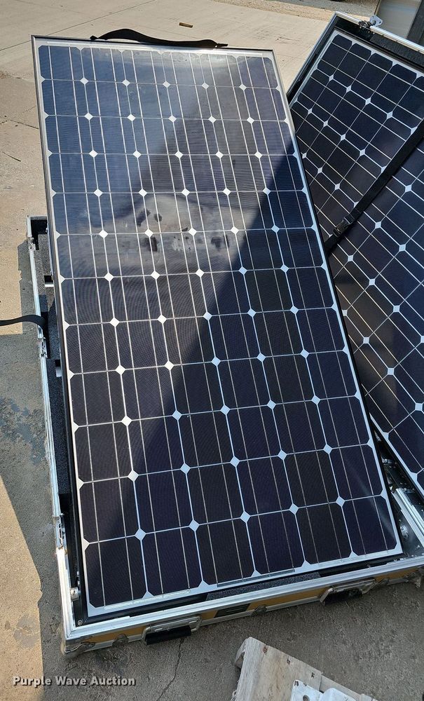 image for item NU9176 (6) 2012 LM 19255B solar panels