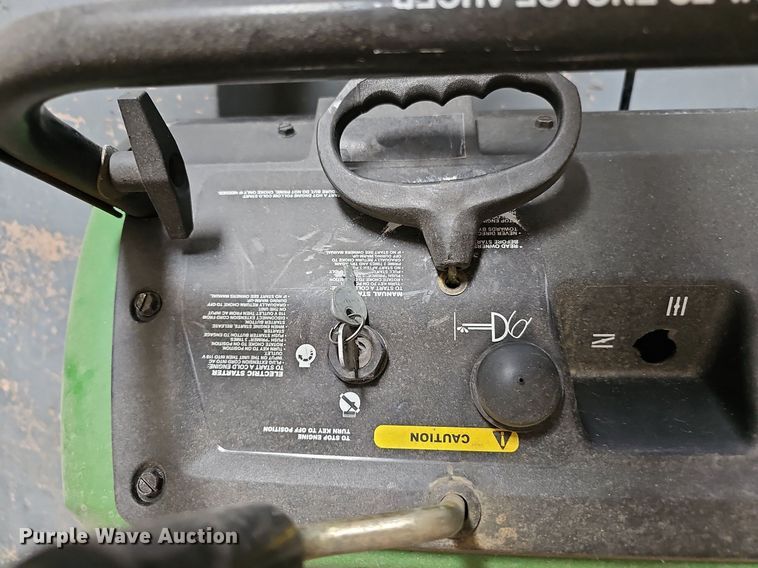 image for item NU9179 2007 Frontier ST0622M  snow blower