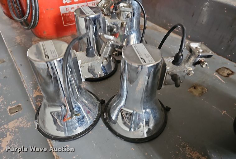 image for item NU9180 Truck accessories