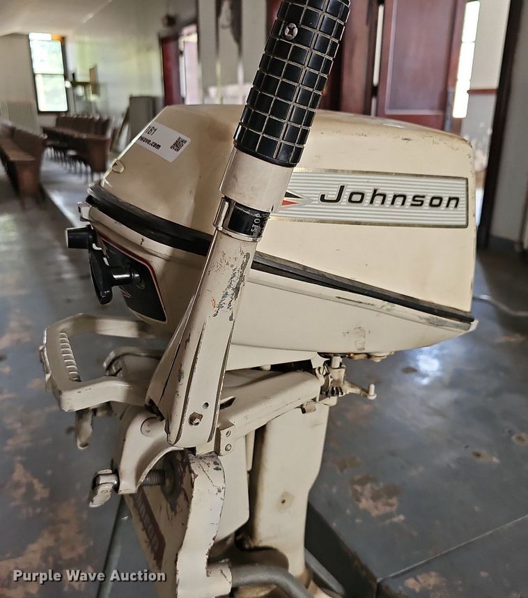 image for item NU9181 Seahorse CD22M  outboard gas engine