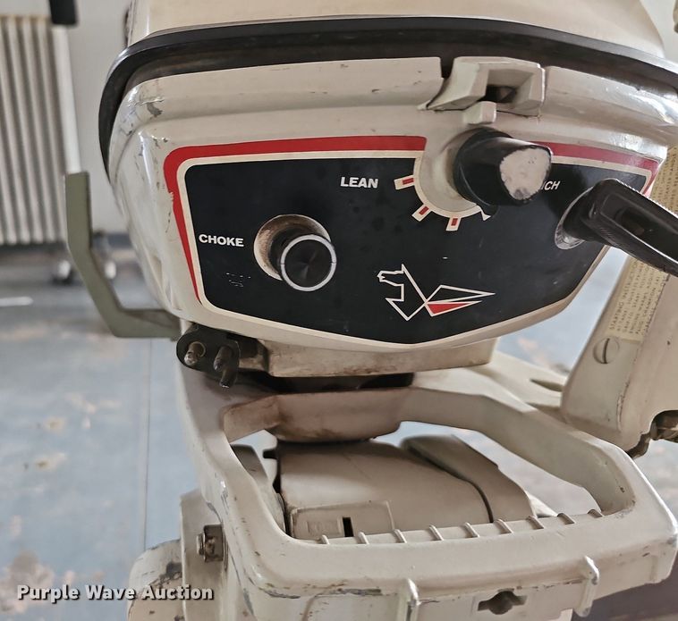 image for item NU9181 Seahorse CD22M  outboard gas engine