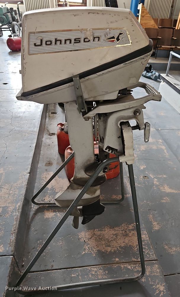 image for item NU9181 Seahorse CD22M  outboard gas engine