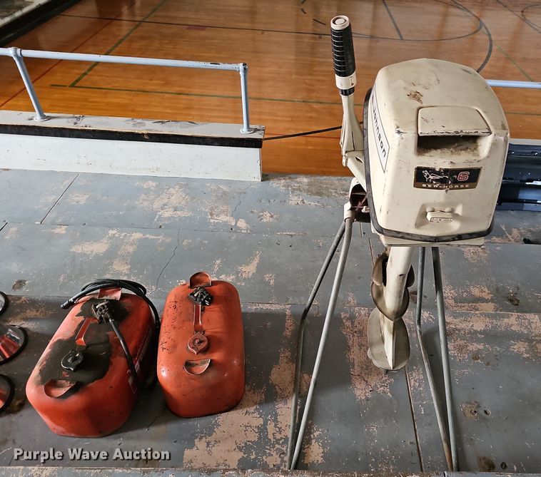 image for item NU9181 Seahorse CD22M  outboard gas engine