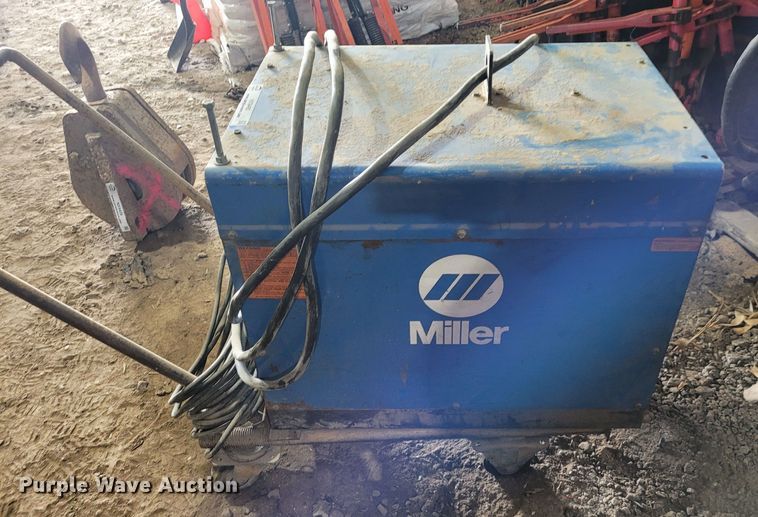 image for item NX9460 Miller Dialarc 250-AC/DC  welder