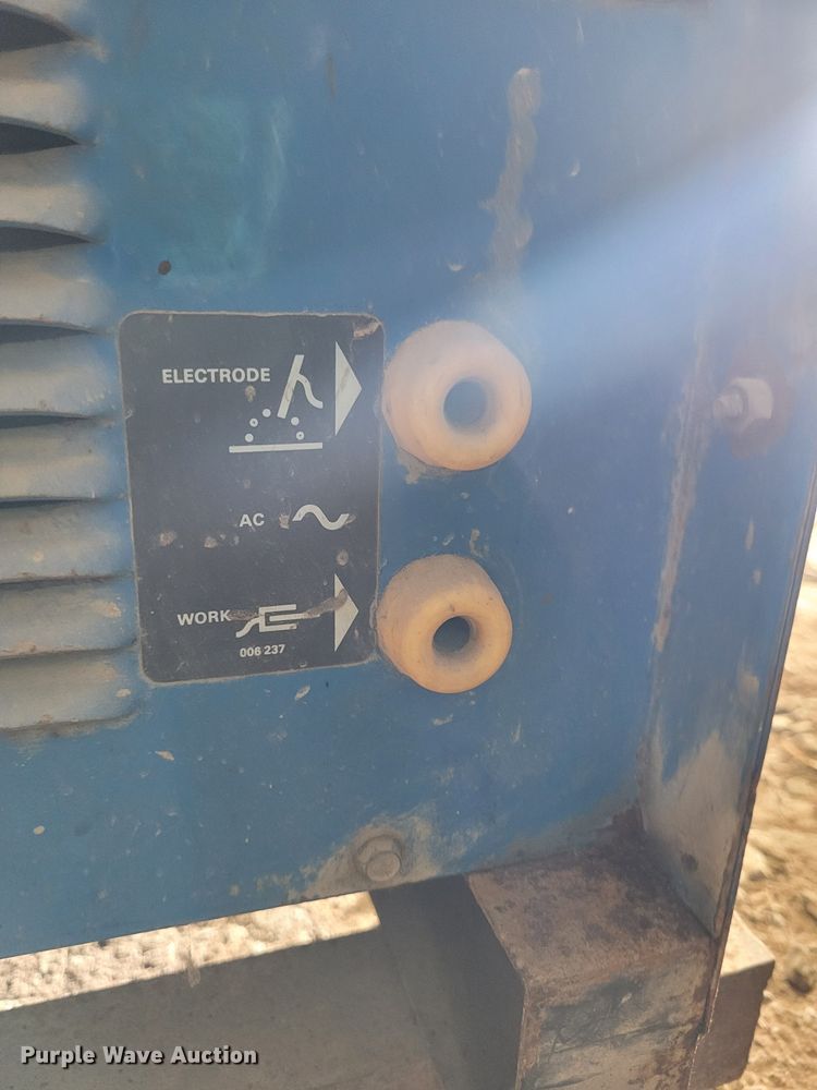 image for item NX9460 Miller Dialarc 250-AC/DC  welder