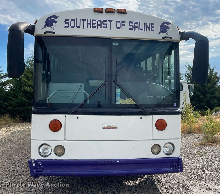 image for item NY9595 2005 Thomas Built Saf-T-Liner MVP  bus