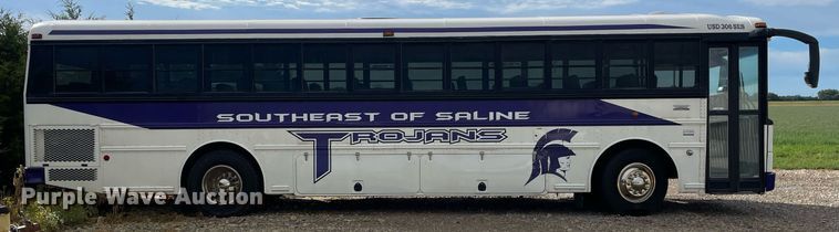 image for item NY9595 2005 Thomas Built Saf-T-Liner MVP  bus