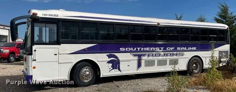 image for item NY9595 2005 Thomas Built Saf-T-Liner MVP  bus