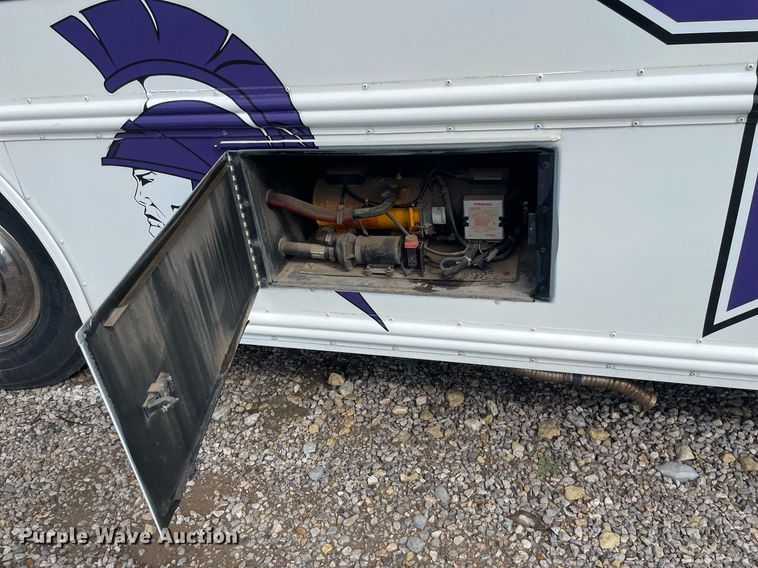 image for item NY9595 2005 Thomas Built Saf-T-Liner MVP  bus