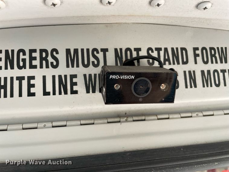 image for item NY9595 2005 Thomas Built Saf-T-Liner MVP  bus