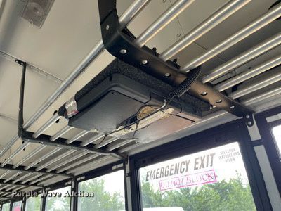 image for item NY9595 2005 Thomas Built Saf-T-Liner MVP  bus