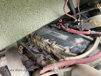 image for item NY9595 2005 Thomas Built Saf-T-Liner MVP  bus