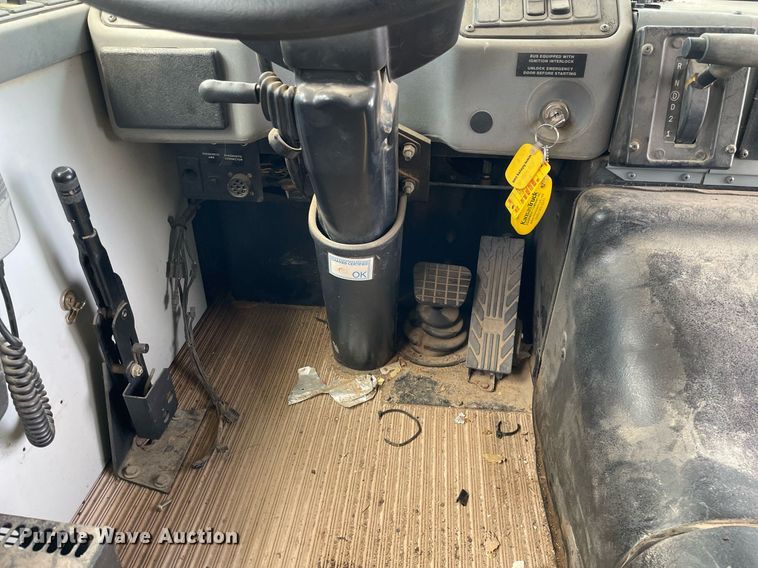 image for item NY9596 2008 Blue Bird All American FE  School bus