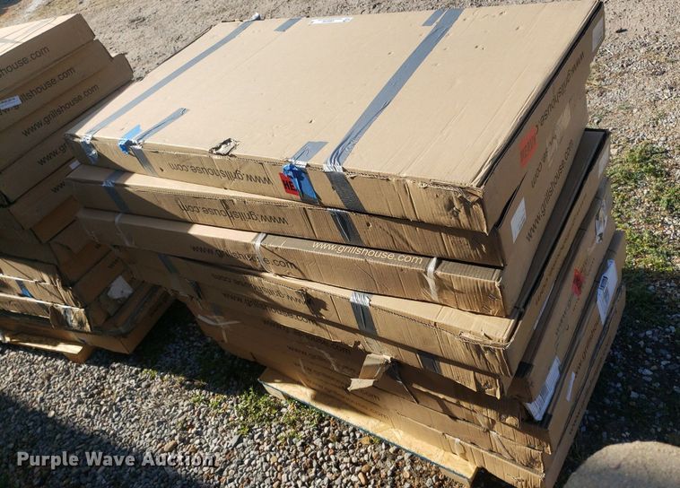 image for item OB9736 (22) stainless steel tables