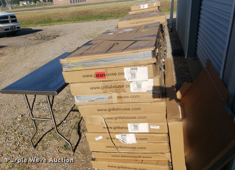 image for item OB9737 (22) stainless steel tables