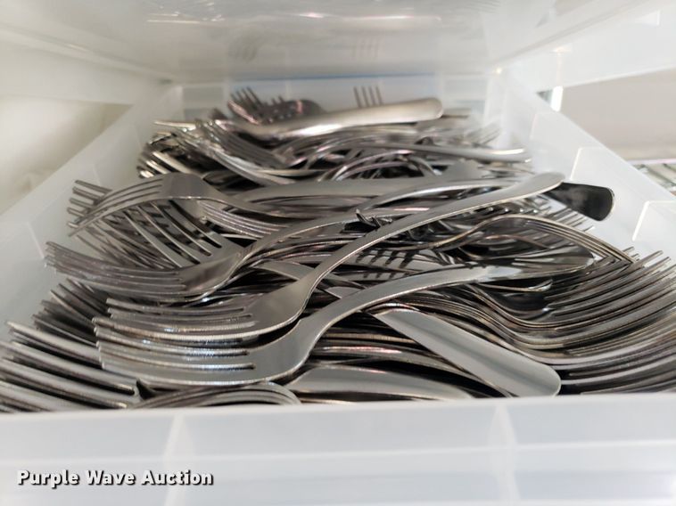 image for item OB9747 Restaurant equipment