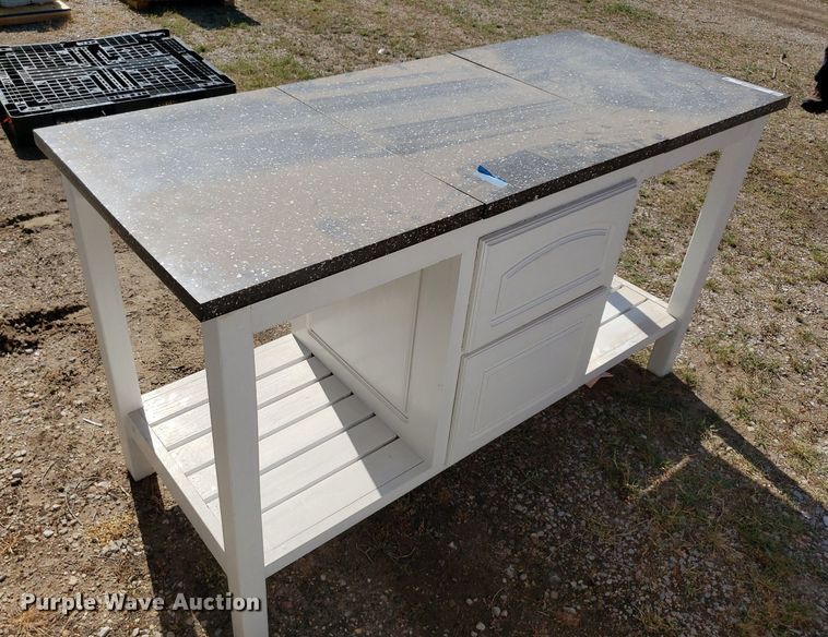 image for item OB9749 Table