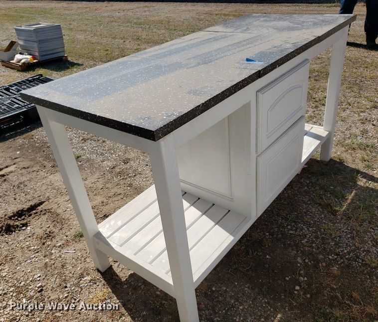 image for item OB9749 Table