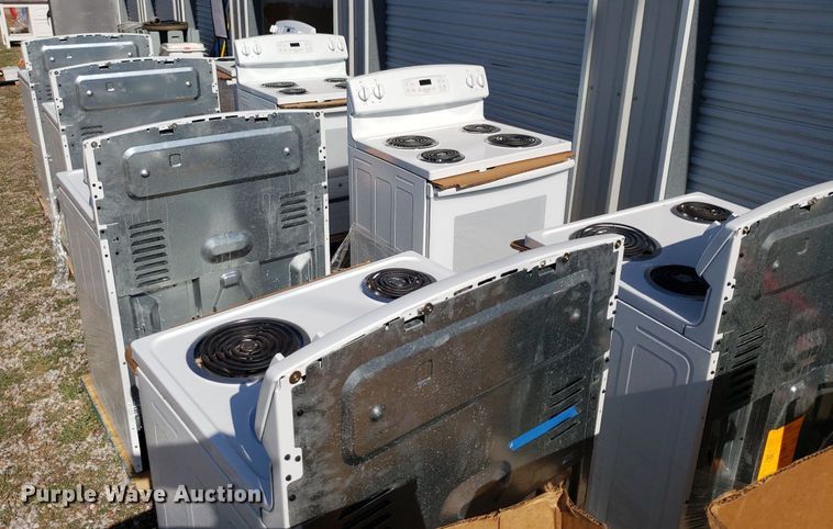 image for item OB9752 (8) GE electric ranges
