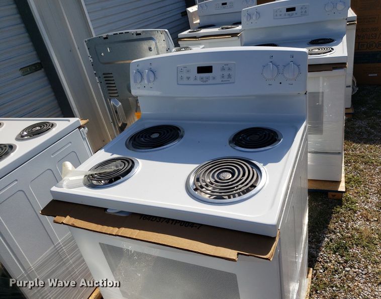 image for item OB9752 (8) GE electric ranges