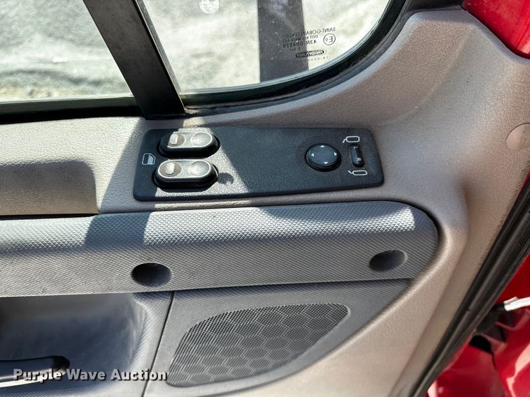 image for item OC9134 2015 Freightliner Cascadia Evolution 125  semi truck